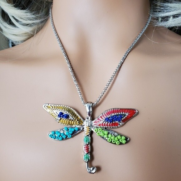 Silver Tone Dragonfly 18" necklace - Picture 6 of 9
